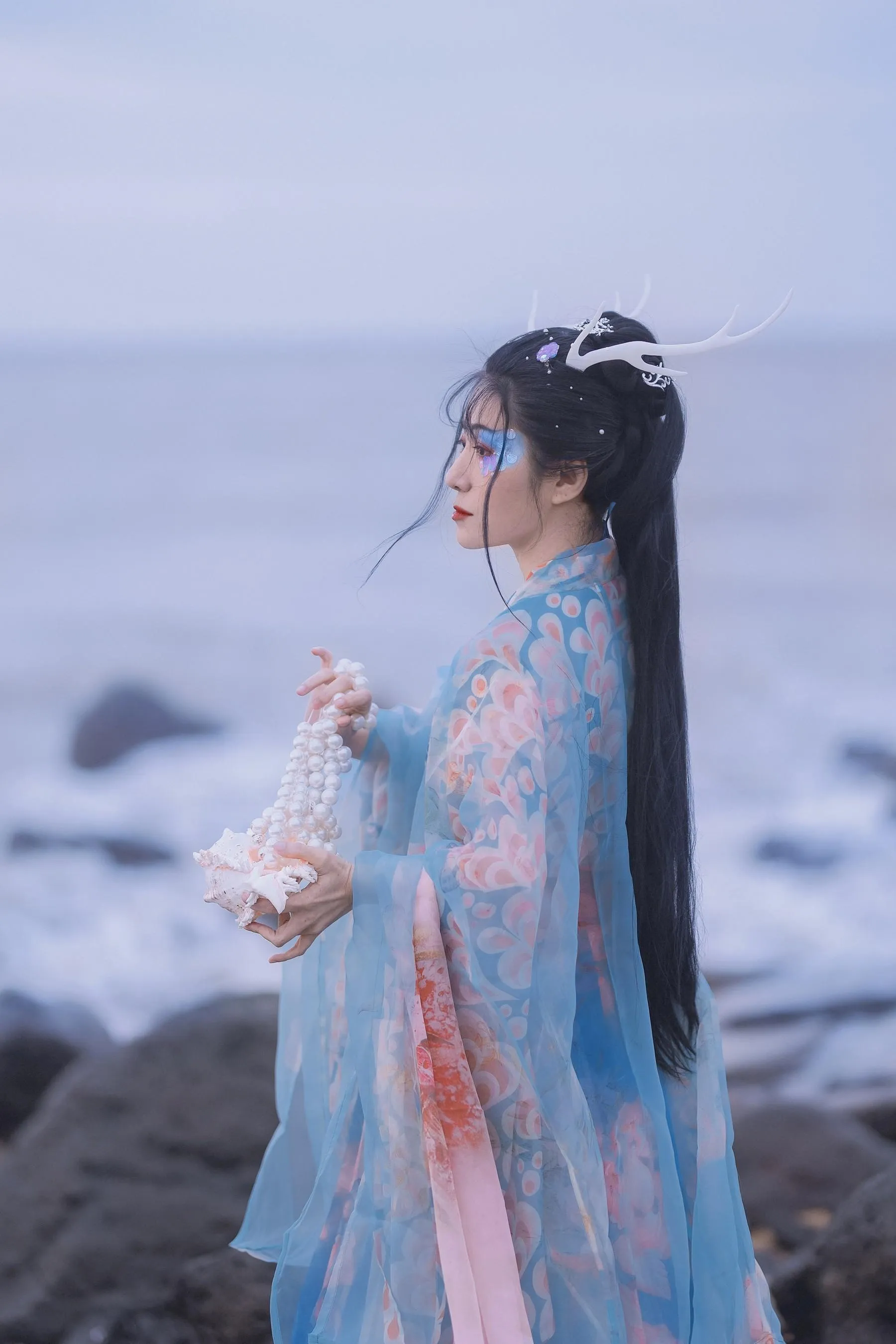 [YITUYU艺图语]2021.10.18 龙女 何佳 [24P]插图9